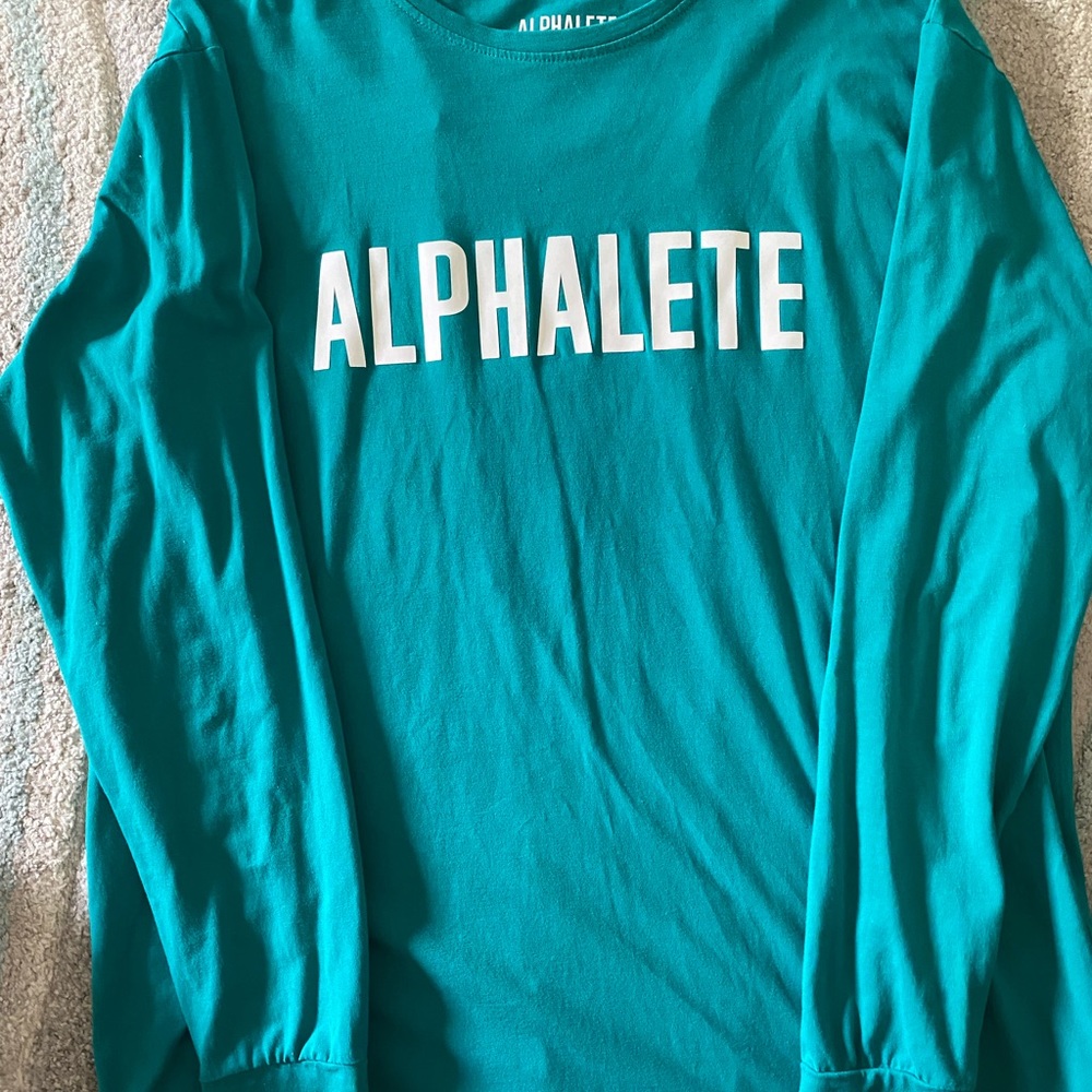 Alphalete long sleeve tee XL